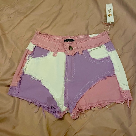 Jean Shorts NWT - Picture 1 of 4
